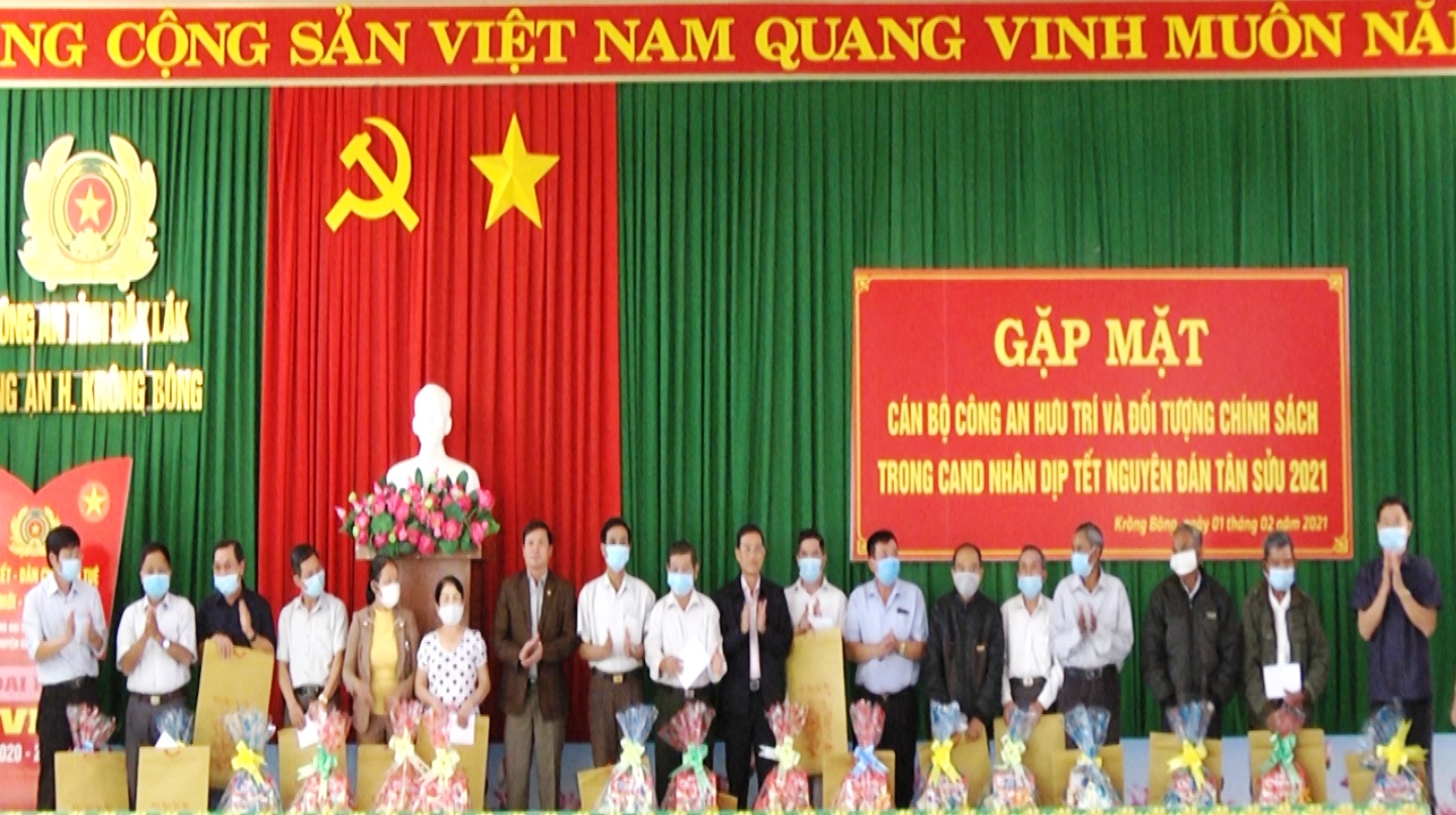 Gặp mặt cán bộ Công an hưu trí và các đối tượng chính sách nhân dịp tết Nguyên đán Tân Sửu năm 2021